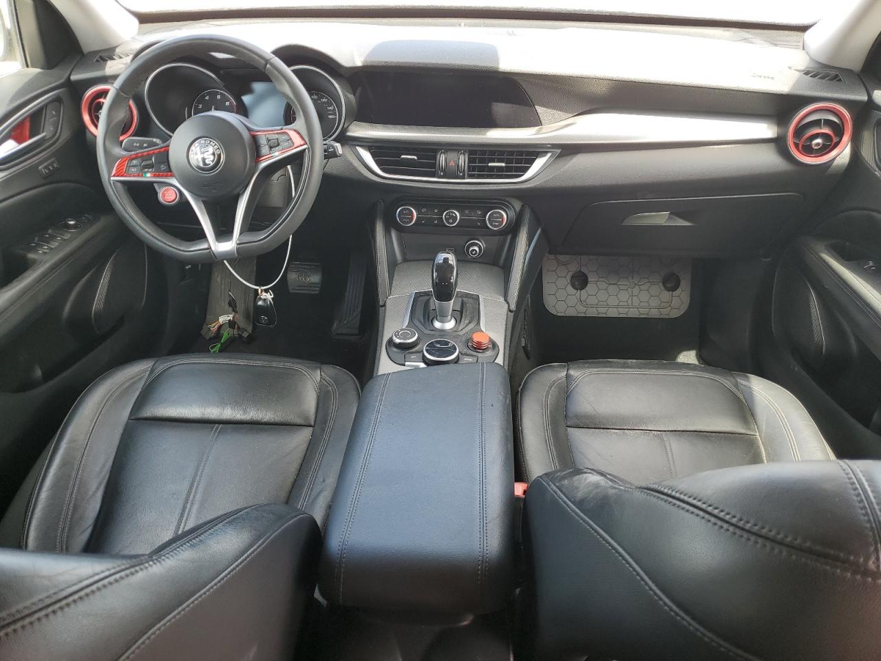 ZASFAKAN3J7B61925 2018 Alfa Romeo Stelvio