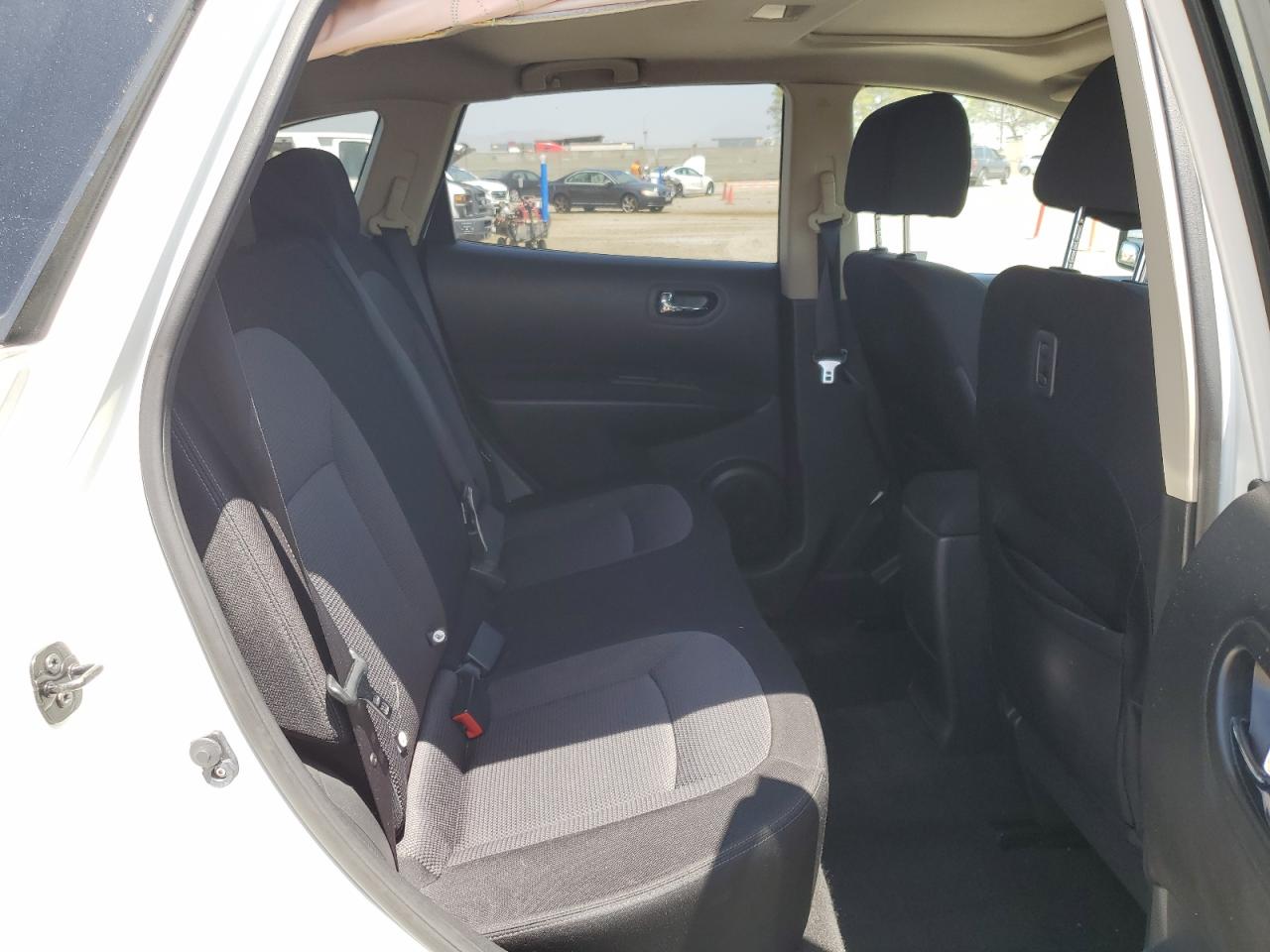 JN8AS5MT2CW271518 2012 Nissan Rogue S