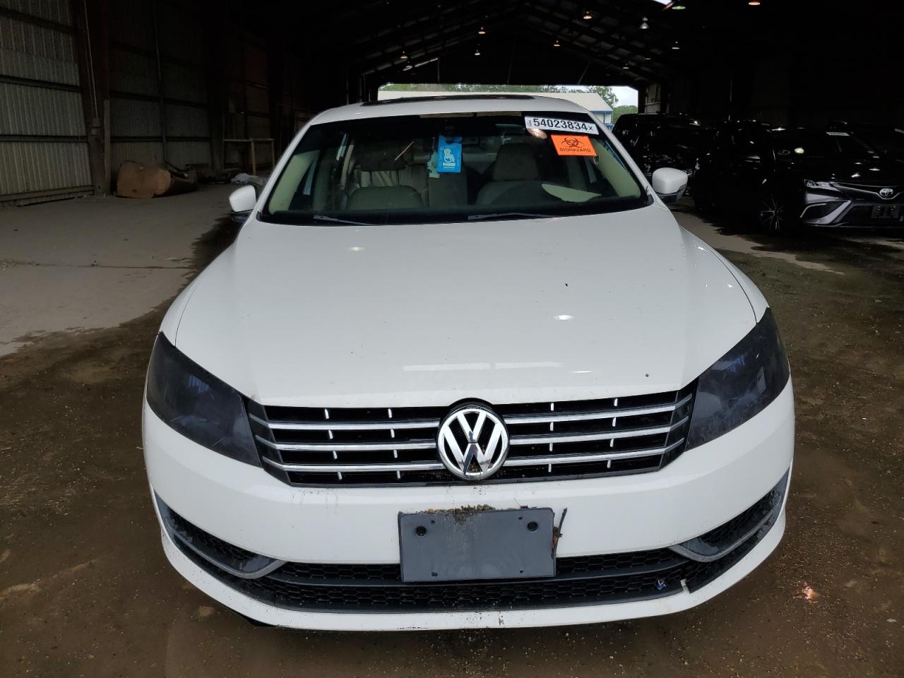 1VWBN7A30EC118581 2014 Volkswagen Passat Se