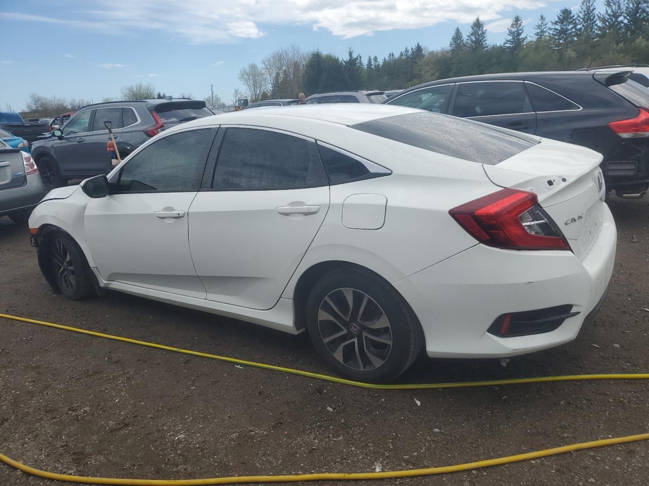 2HGFC2F52GH013596 2016 Honda Civic Lx