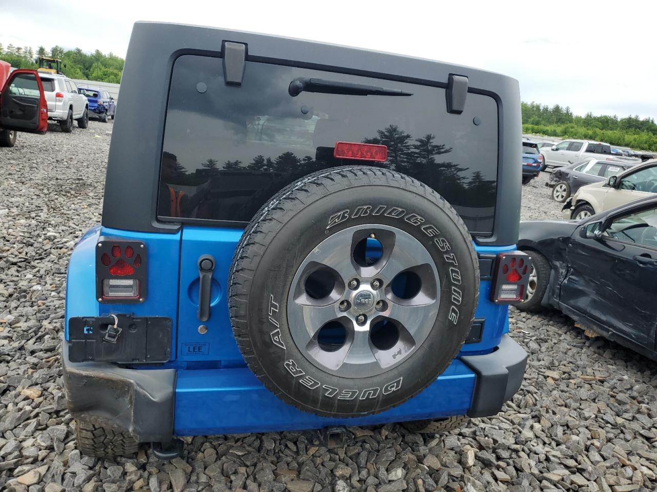 1C4BJWEGXGL204148 2016 Jeep Wrangler Unlimited Sahara