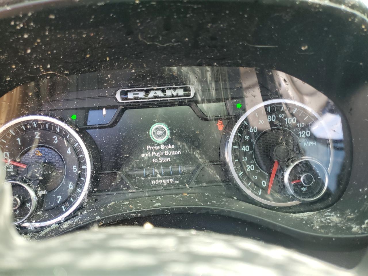 1C6SRFRT7KN715580 2019 Ram 1500 Laramie