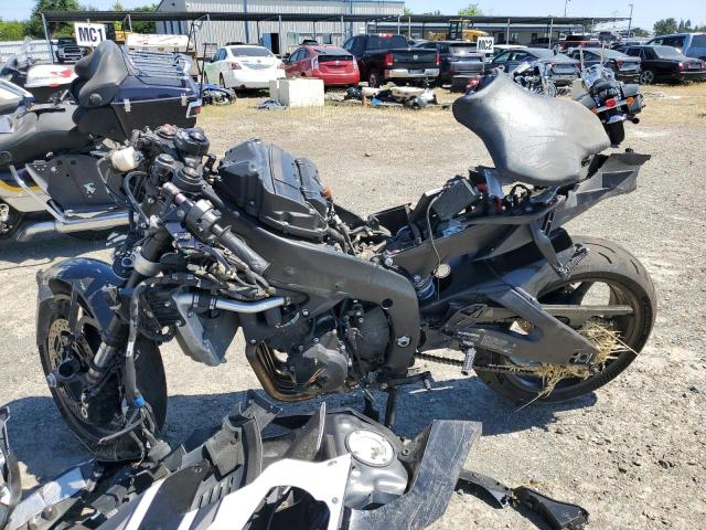 2018 YAMAHA YZFR6 C JYARJ28Y4JA001542