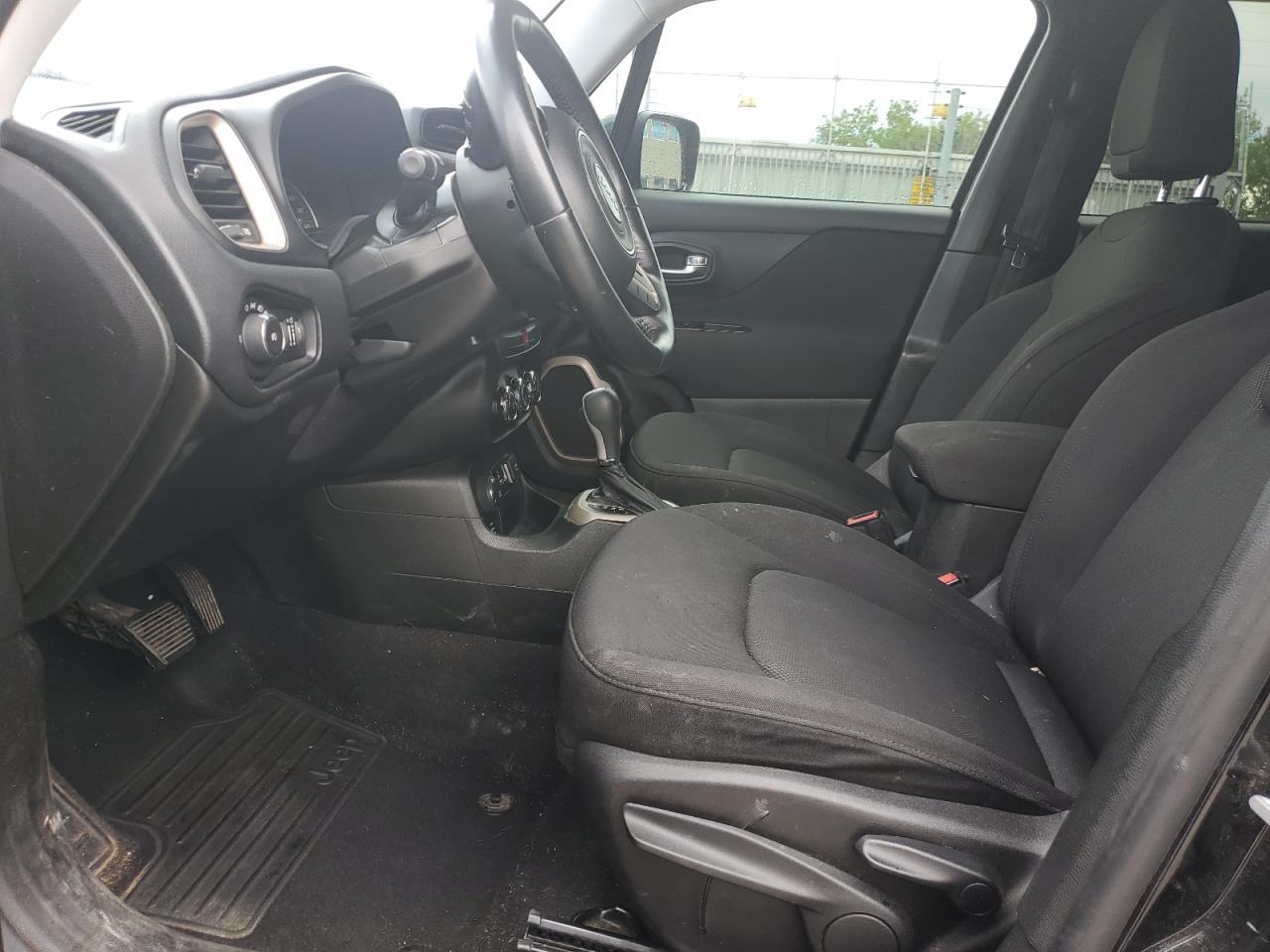 ZACCJBBB4HPG57569 2017 Jeep Renegade Latitude