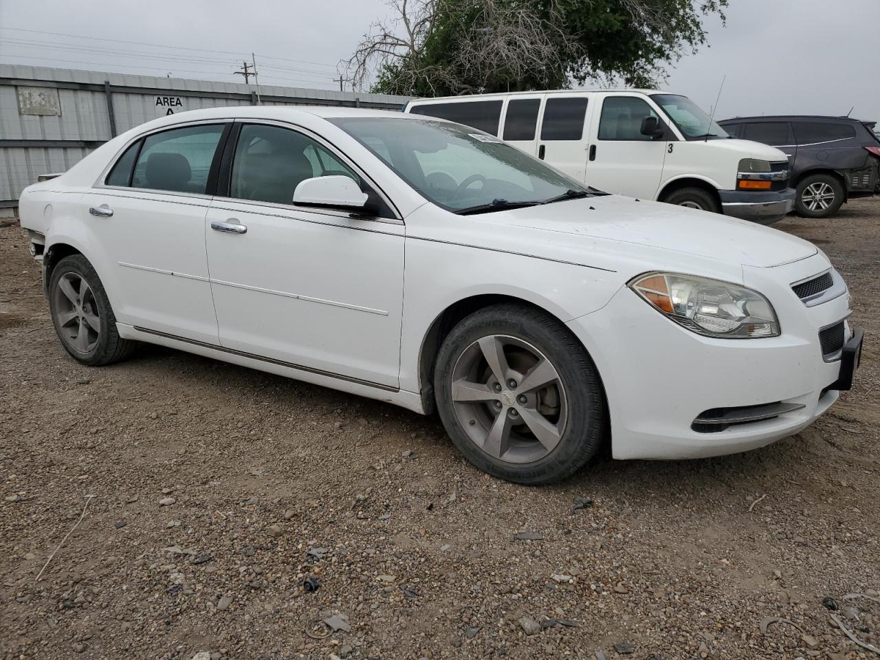 1G1ZD5E03CF358138 2012 Chevrolet Malibu 2Lt