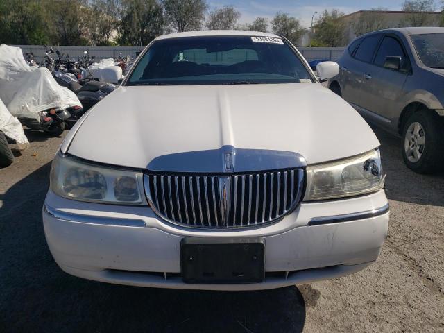 1999 Lincoln Town Car Executive VIN: 1LNHM81W4XY635870 Lot: 53981004