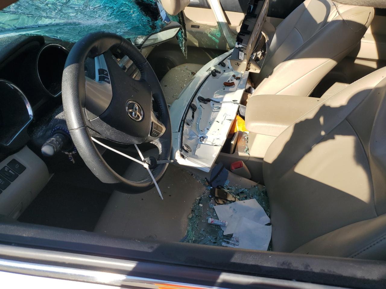 5TDZA3EH4CS030432 2012 Toyota Highlander Base