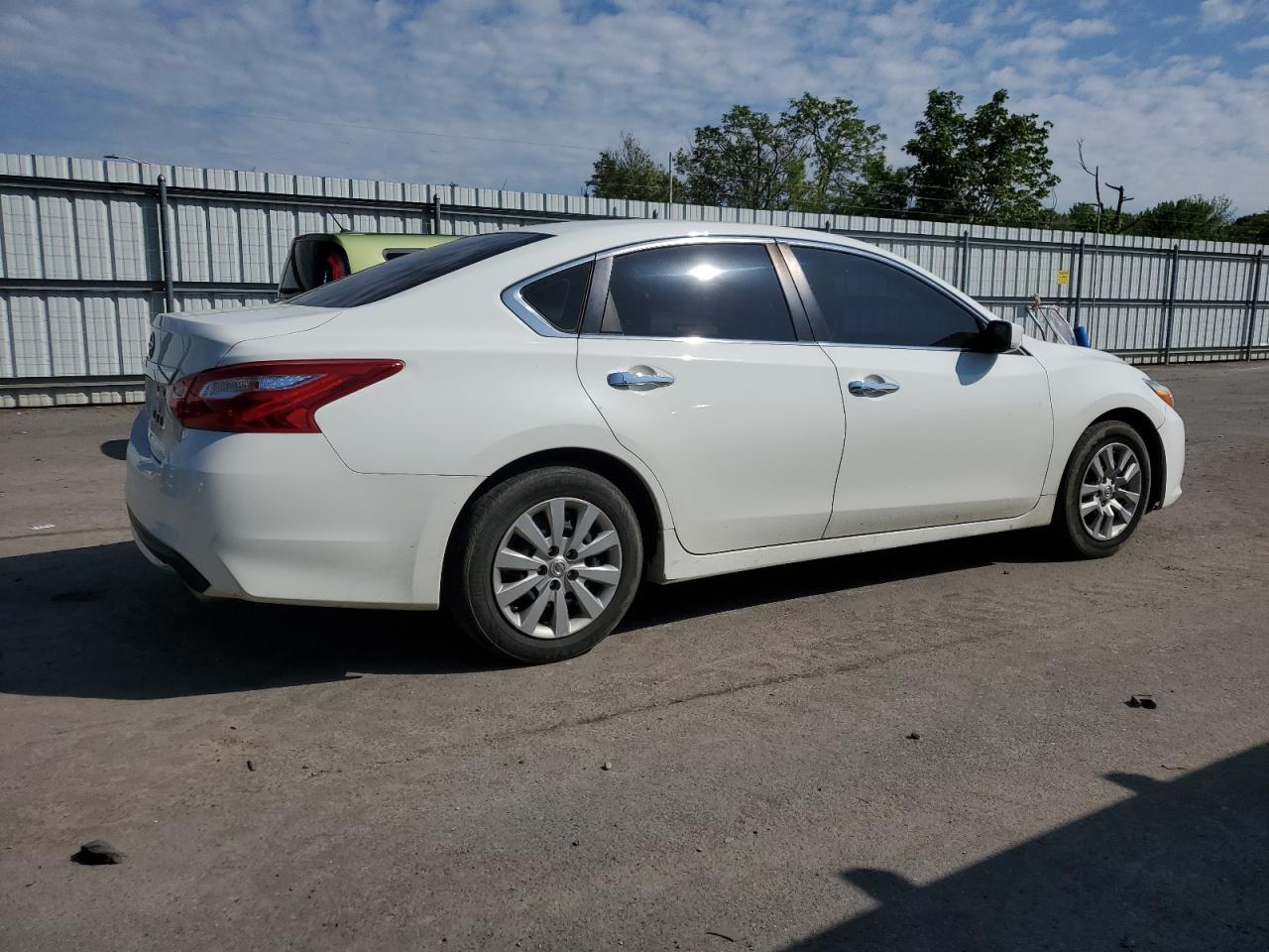 1N4AL3AP3HC116284 2017 Nissan Altima 2.5