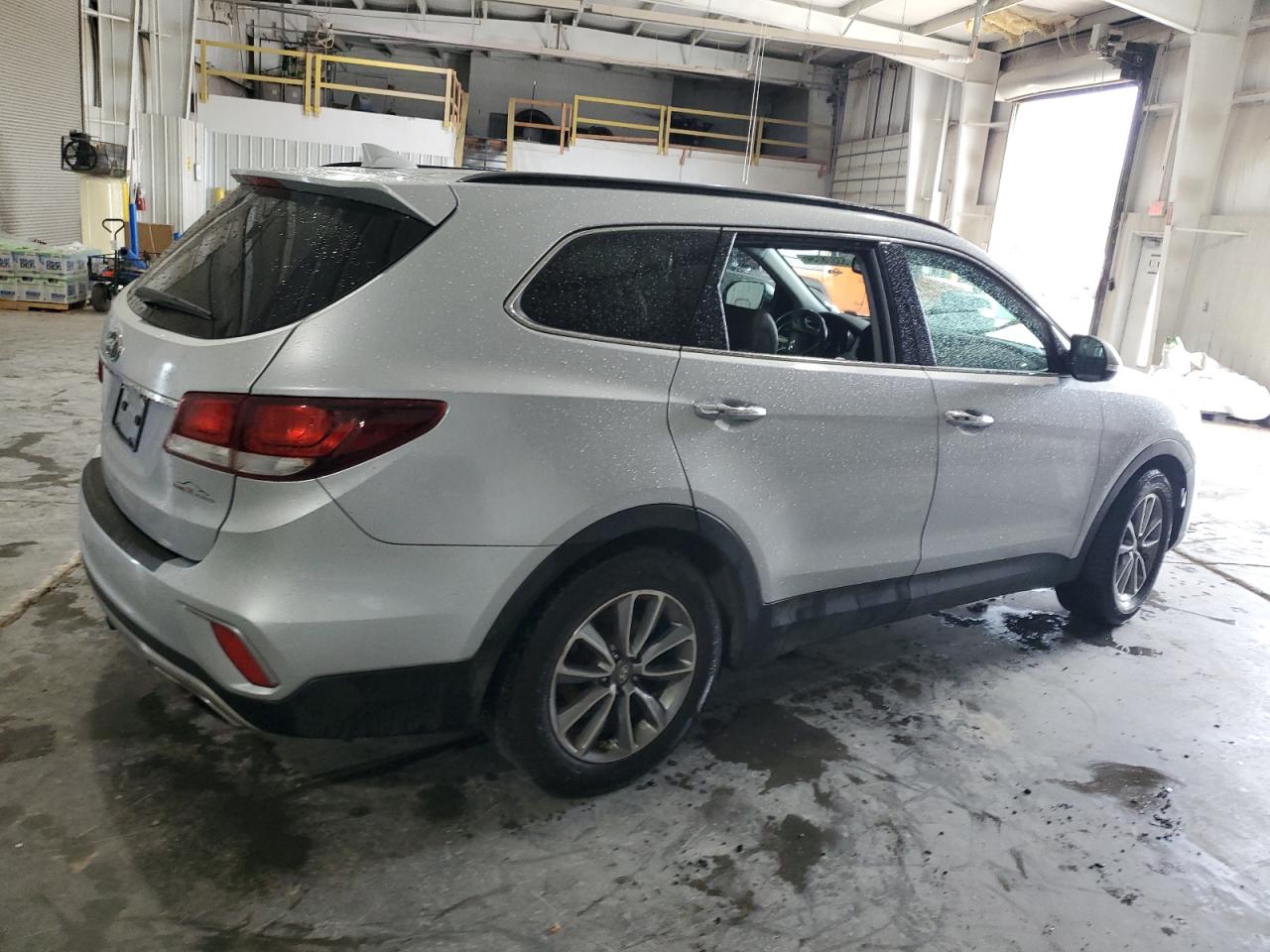 KM8SN4HF5HU232166 2017 Hyundai Santa Fe Se