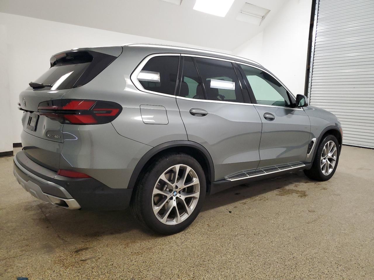 5UX23EU02R9T50826 2024 BMW X5 xDrive40I