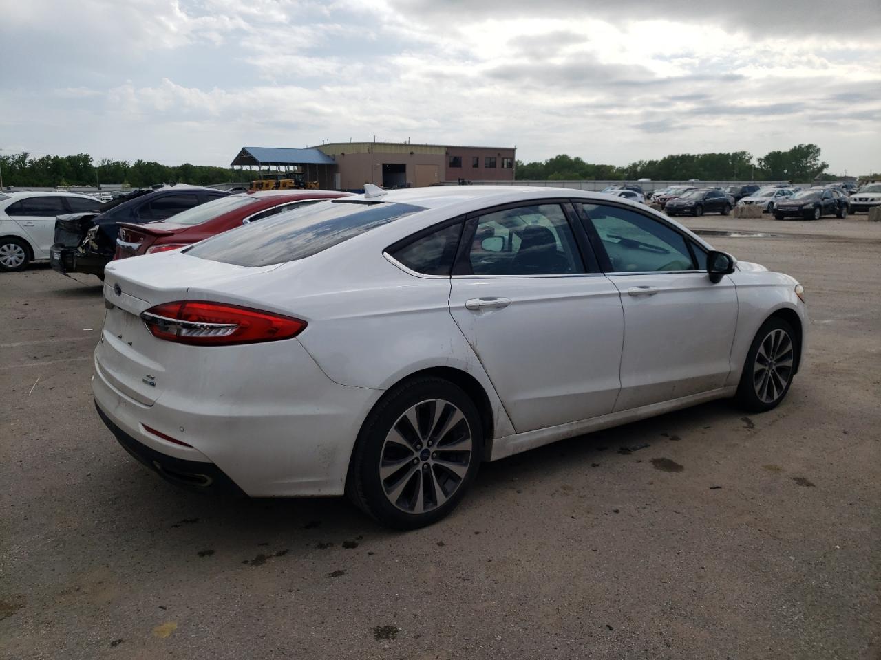 2019 Ford Fusion Se vin: 3FA6P0T99KR254184