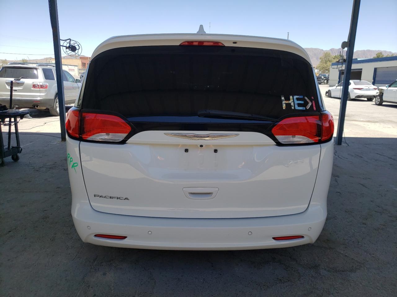 2C4RC1CG2HR505634 2017 Chrysler Pacifica Lx