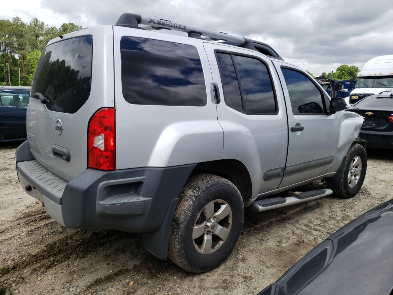 5N1AN0NW0DN823387 2013 Nissan Xterra X