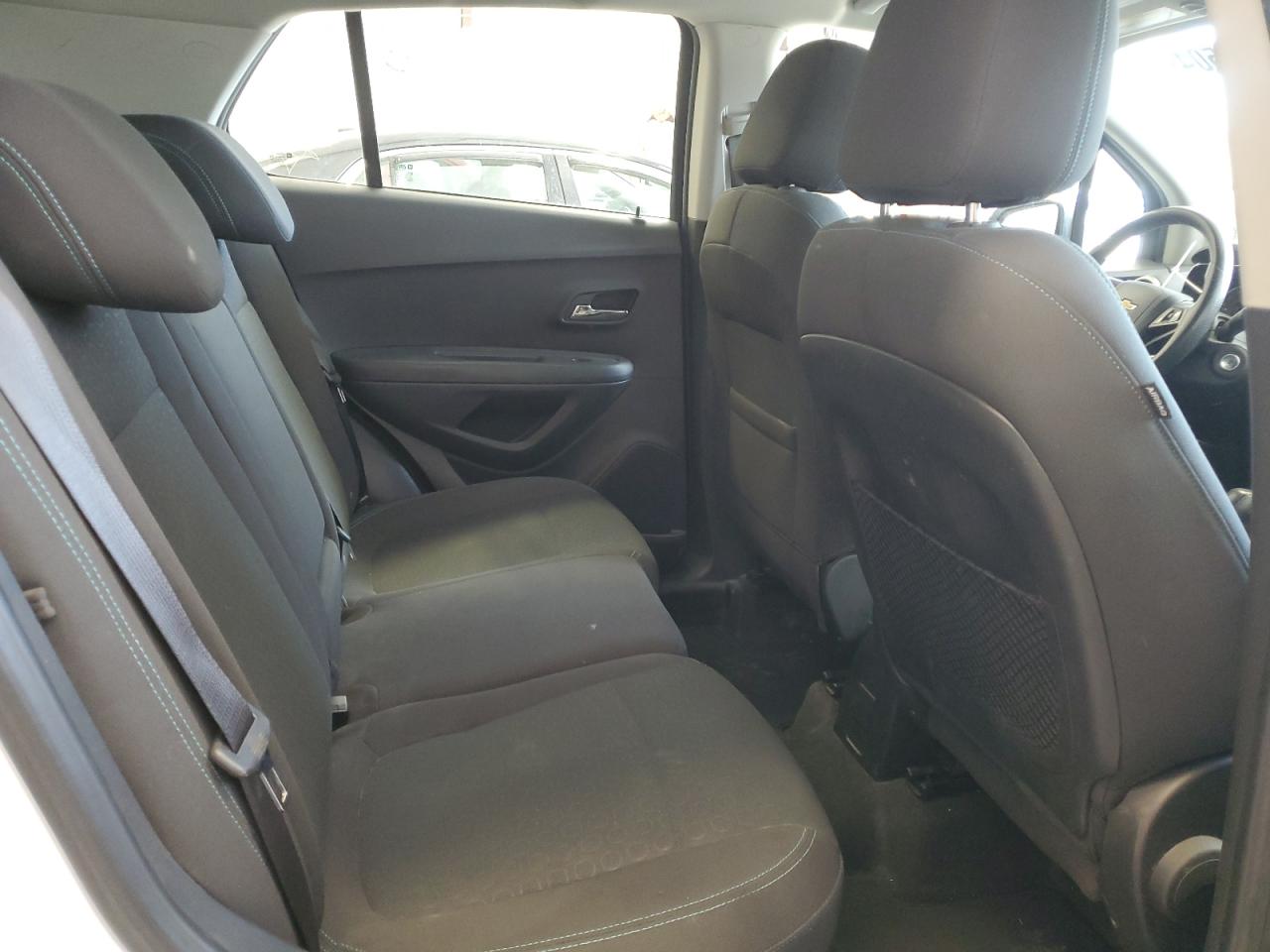KL7CJPSB5FB118458 2015 Chevrolet Trax 1Ls