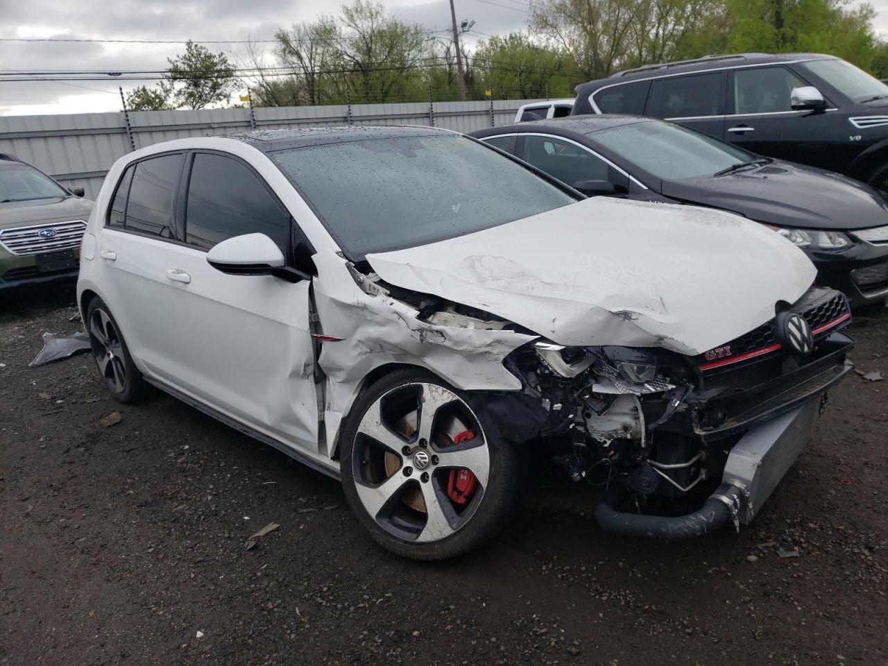 2015 Volkswagen Gti vin: 3VW547AU8FM073589