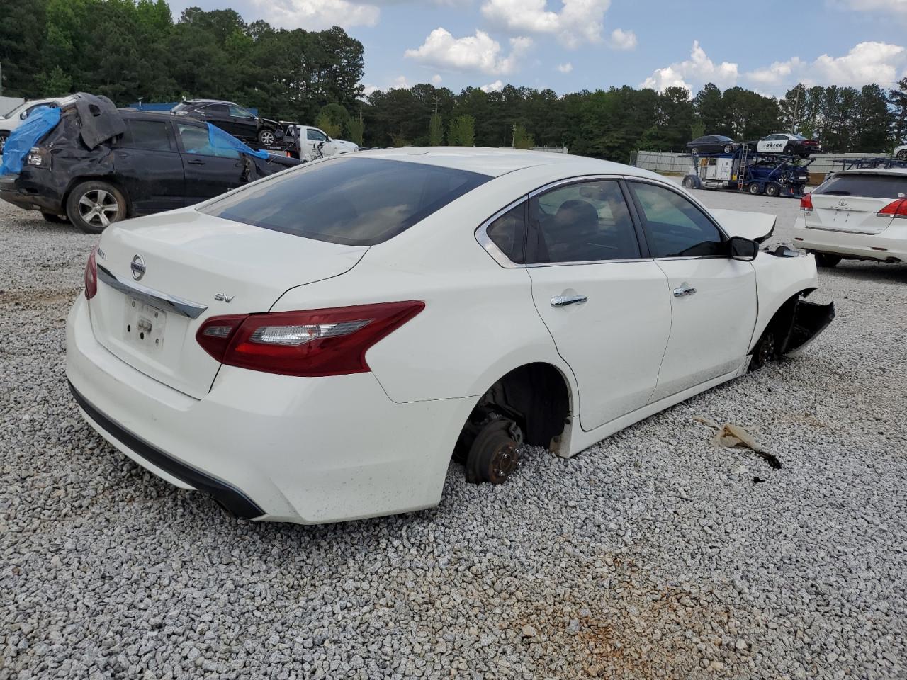 1N4AL3AP5JC158073 2018 Nissan Altima 2.5