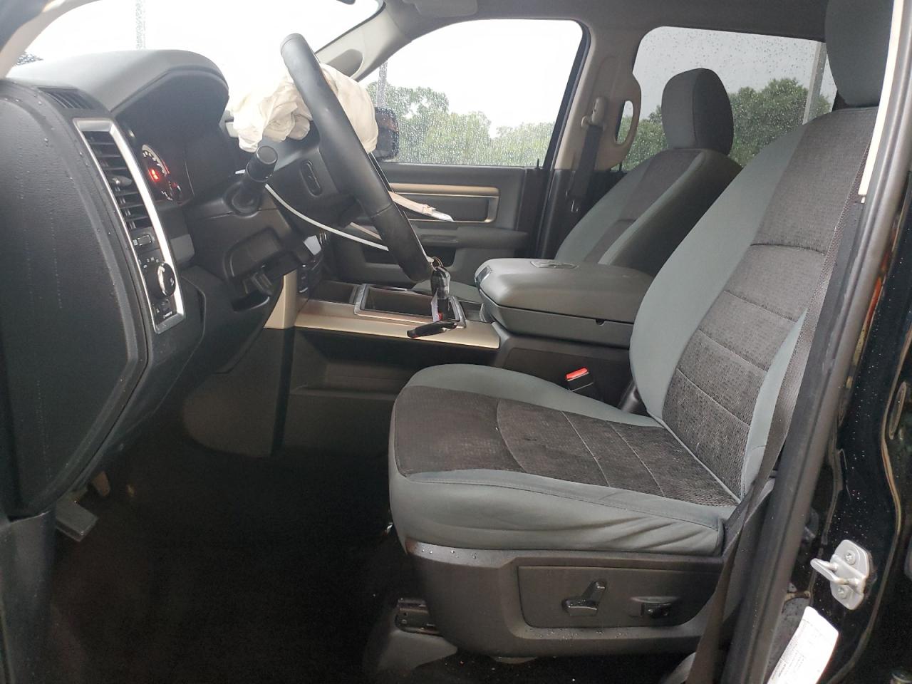 1C6RR7LM2FS558960 2015 Ram 1500 Slt