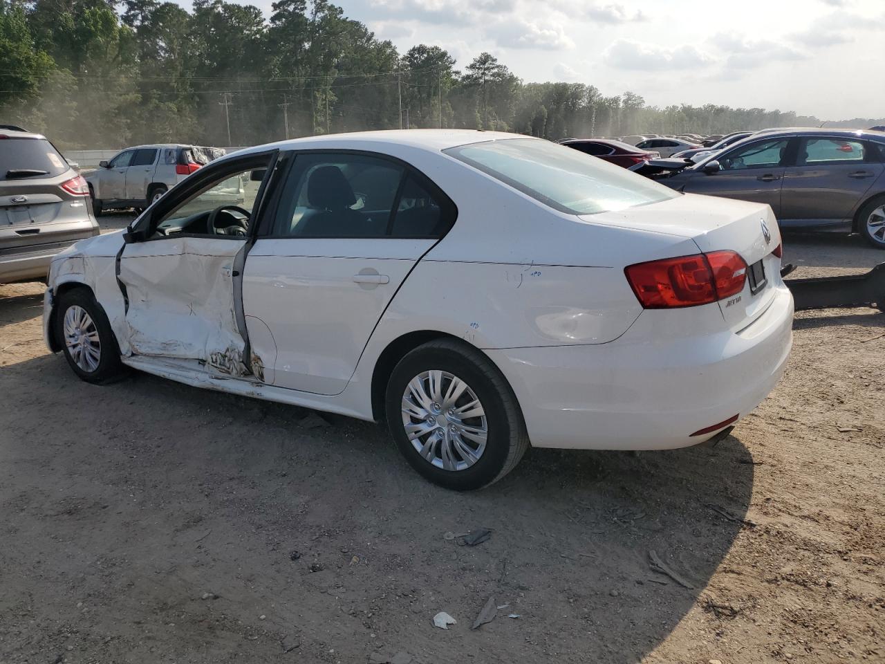 3VW2K7AJXBM360277 2011 Volkswagen Jetta Base