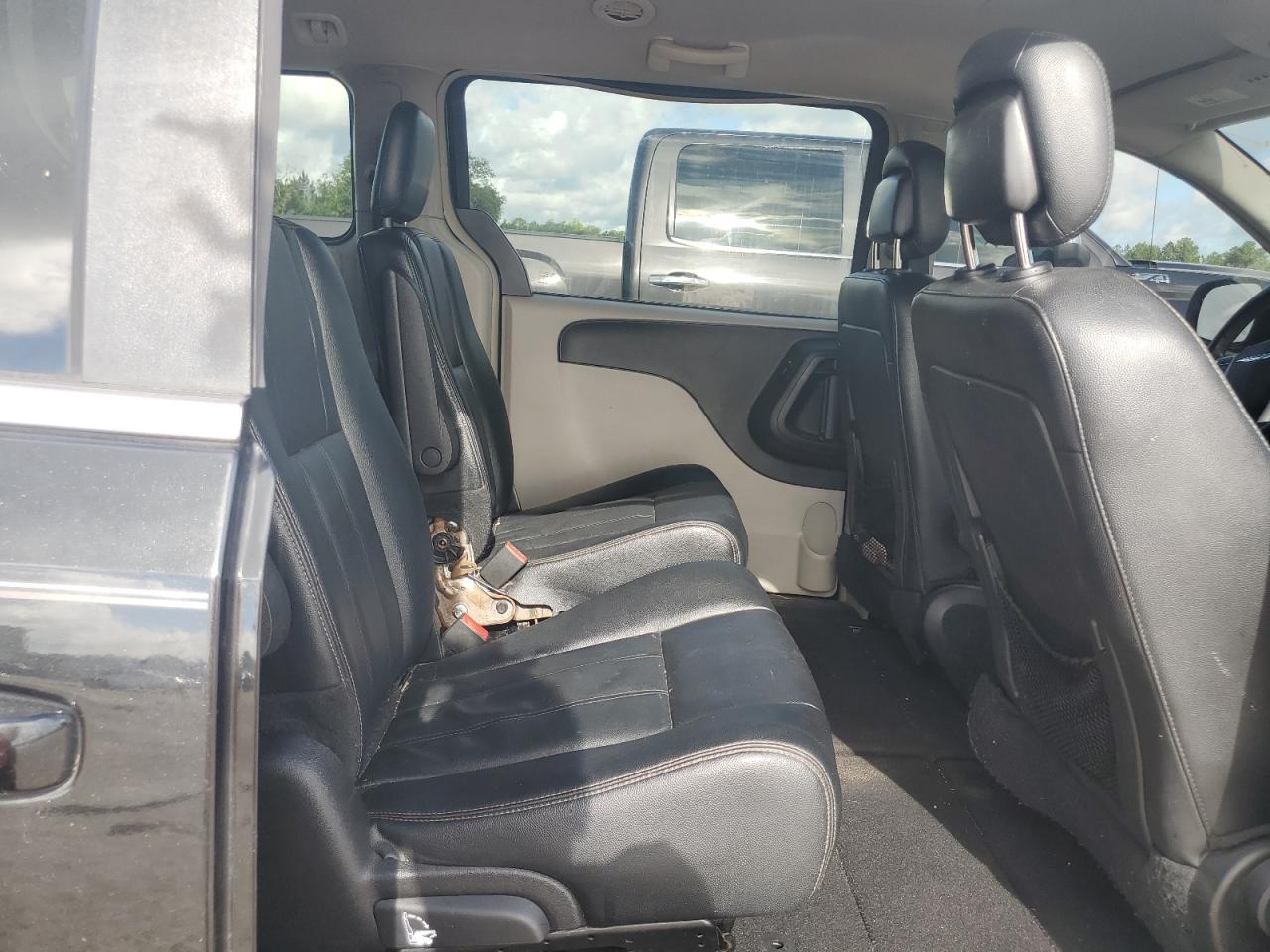 2C4RC1BG4GR230946 2016 Chrysler Town & Country Touring