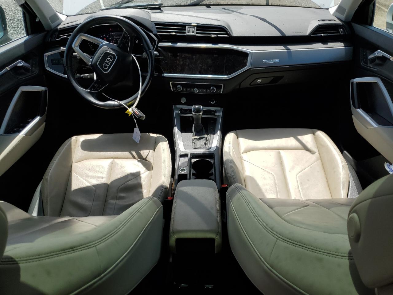 WA1EECF31L1118688 2020 Audi Q3 Premium Plus S-Line