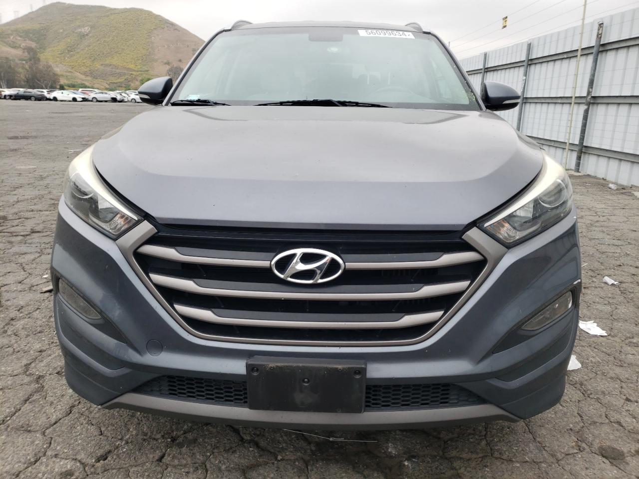 2016 Hyundai Tucson Limited vin: KM8J33A24GU117236