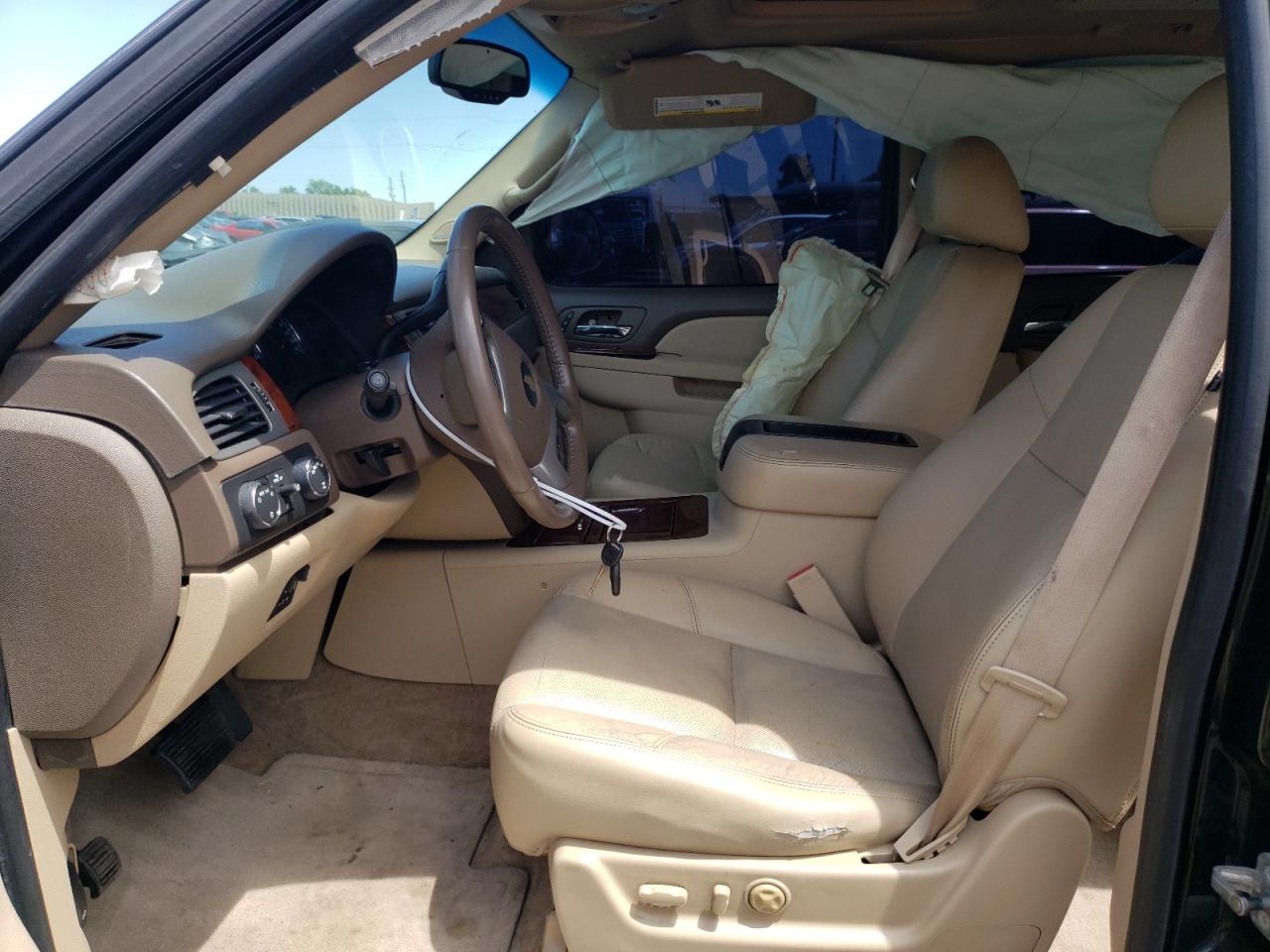 1GNUKCE02AR152467 2010 Chevrolet Tahoe K1500 Ltz