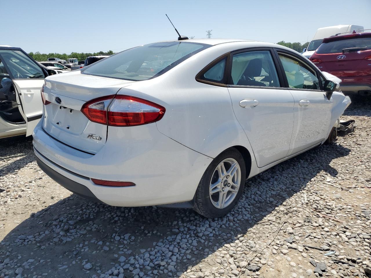 2019 Ford Fiesta Se vin: 3FADP4BJ2KM117580