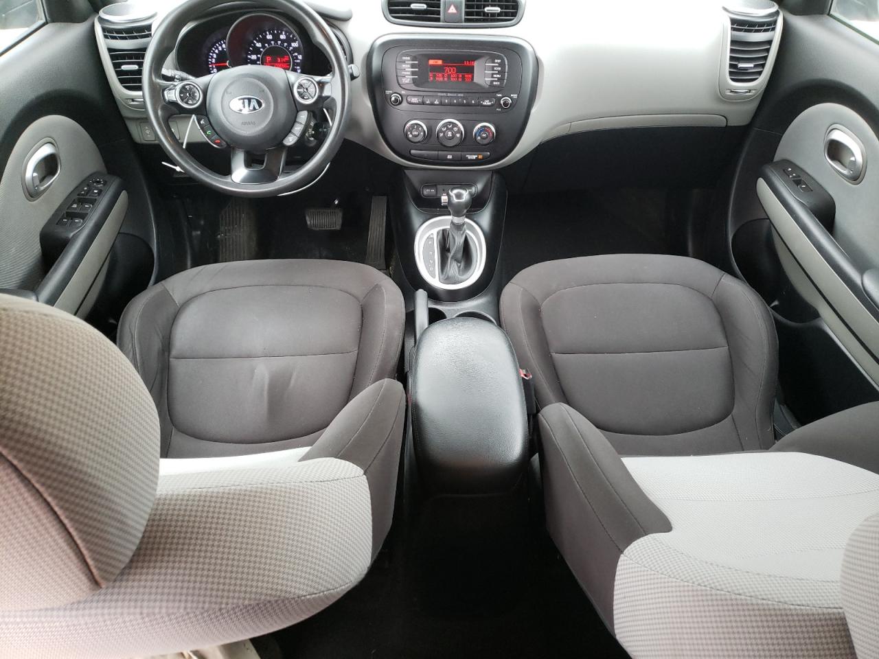 KNDJN2A26G7321415 2016 Kia Soul