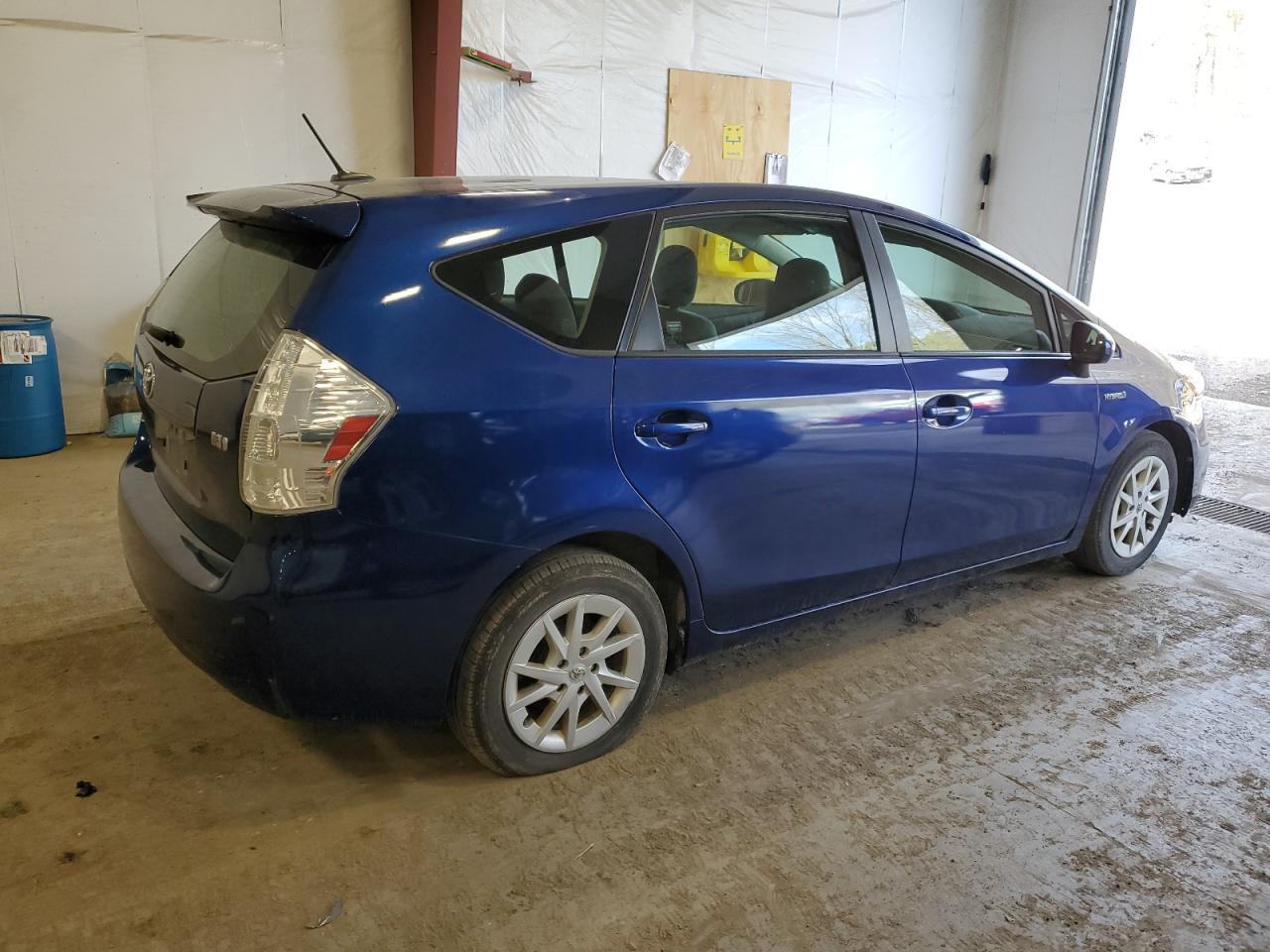 JTDZN3EU5EJ009056 2014 Toyota Prius V