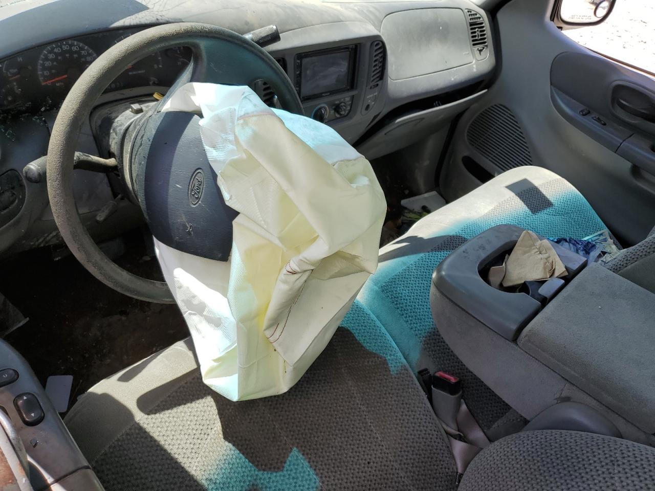 1FTRF18LXYNB09798 2000 Ford F150