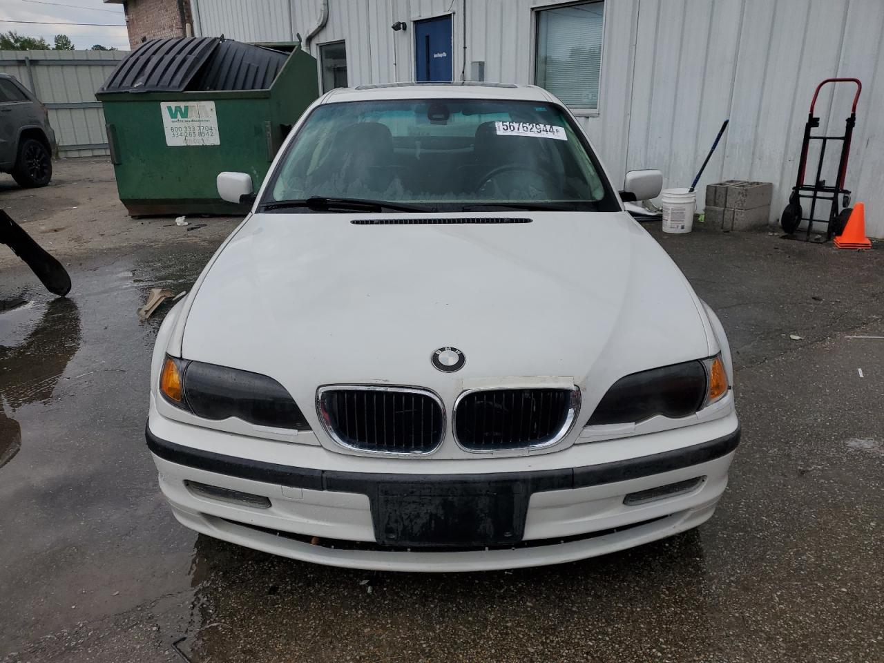 WBAAV53401FJ72834 2001 BMW 330 I