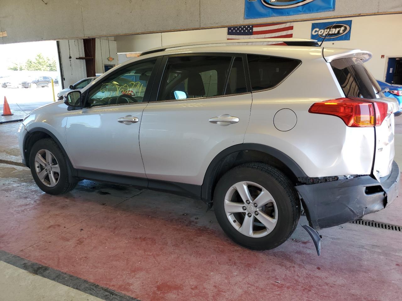 2T3RFREV2EW210195 2014 Toyota Rav4 Xle