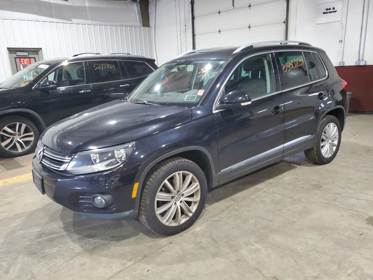 WVGAV3AX2EW569046 2014 Volkswagen Tiguan S