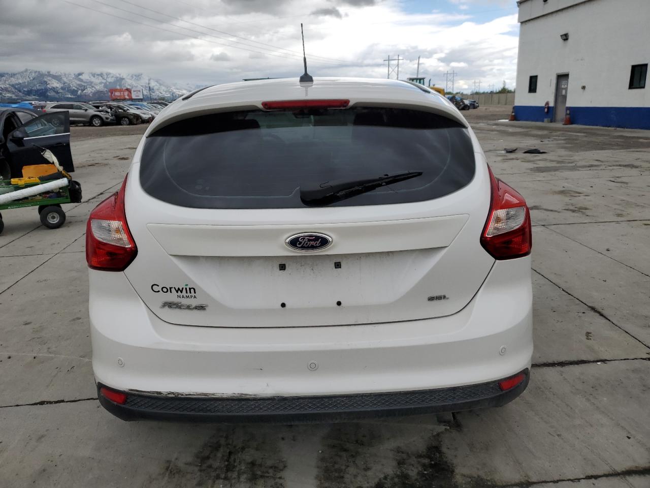 1FAHP3M25CL206340 2012 Ford Focus Sel