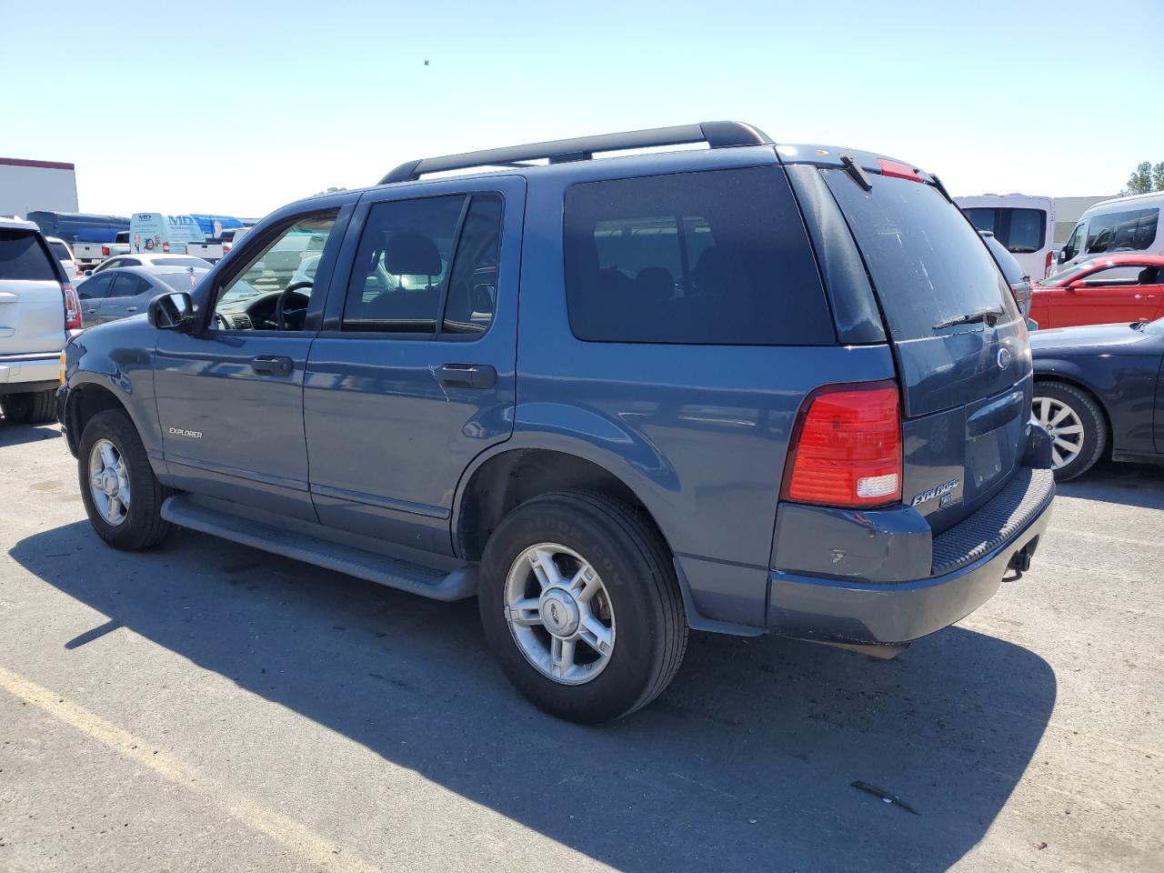 1FMZU73E45UB25798 2005 Ford Explorer Xlt