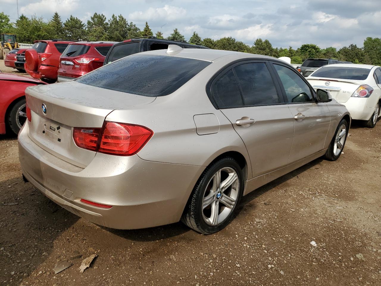 2013 BMW 328 Xi Sulev vin: WBA3B5C53DF138966