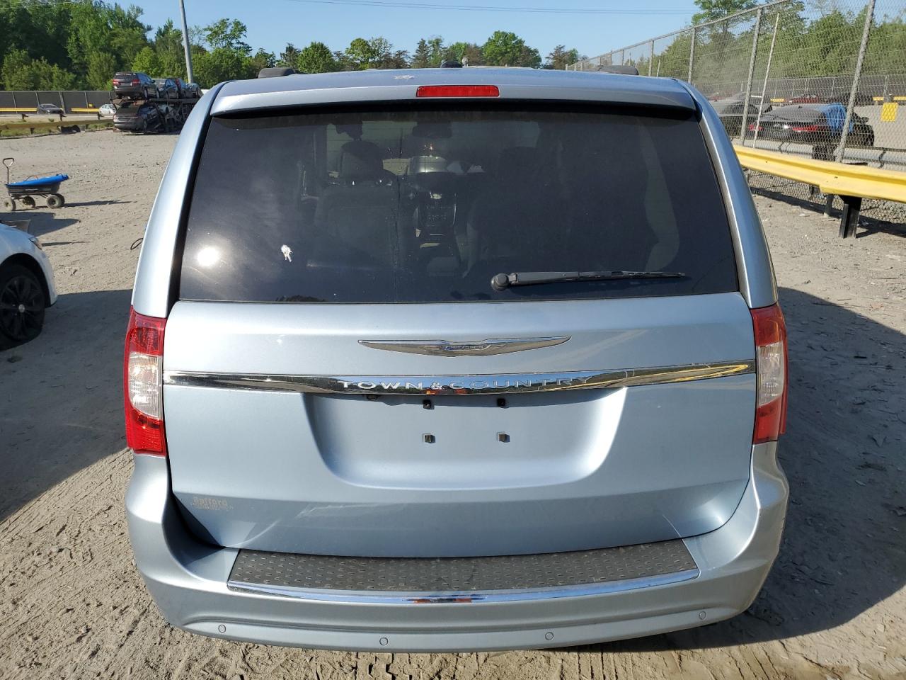 2C4RC1CG2CR416252 2012 Chrysler Town & Country Touring L