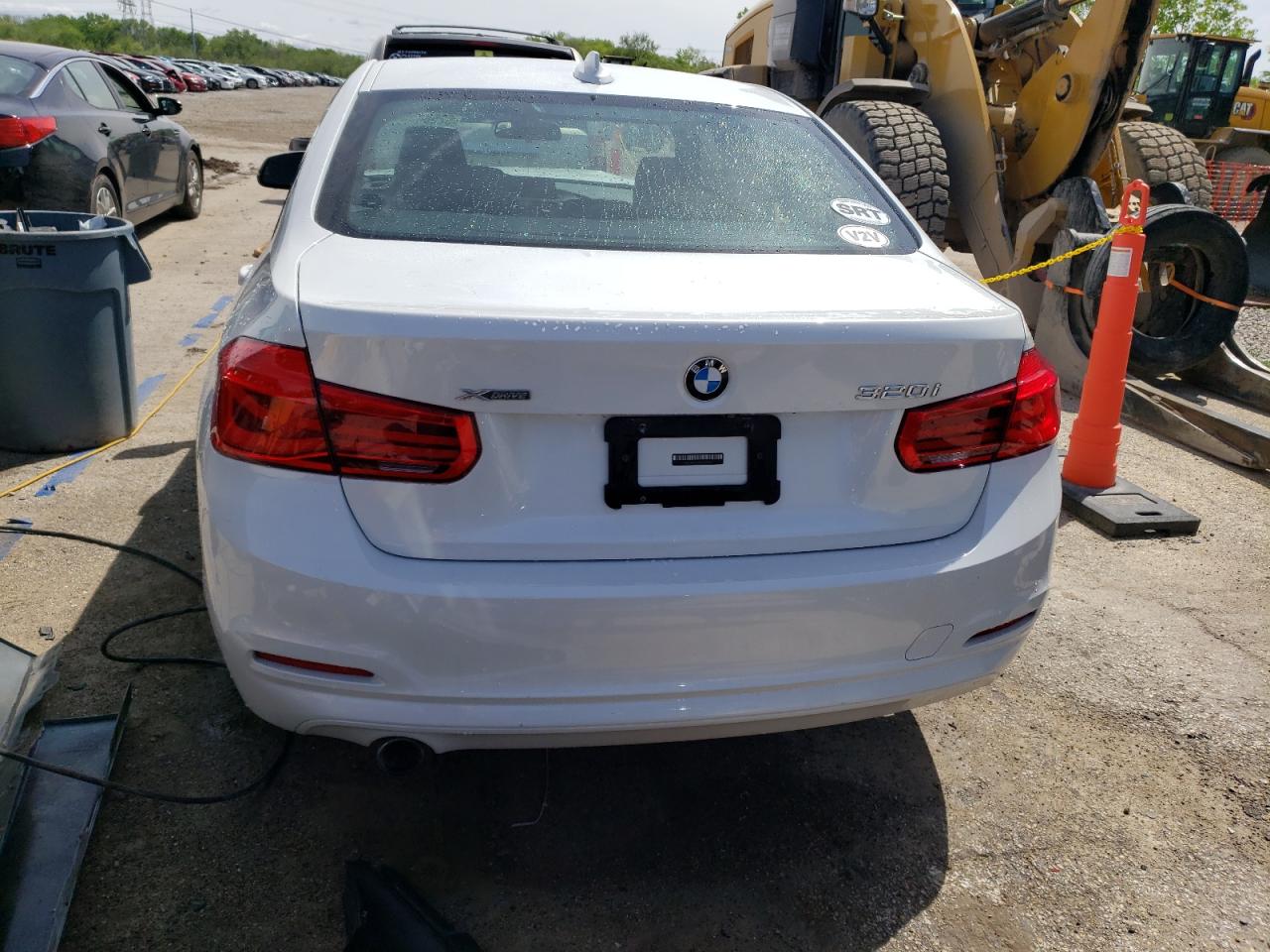 2018 BMW 320 Xi vin: WBA8E5G55JNV02362