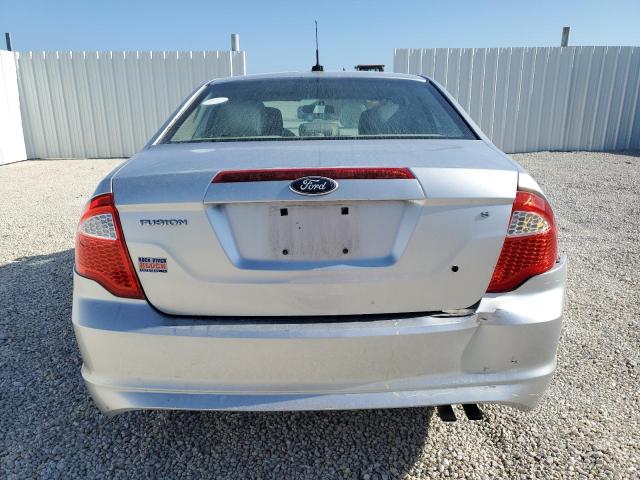 2011 Ford Fusion S VIN: 3FAHP0GAXBR126078 Lot: 52724484