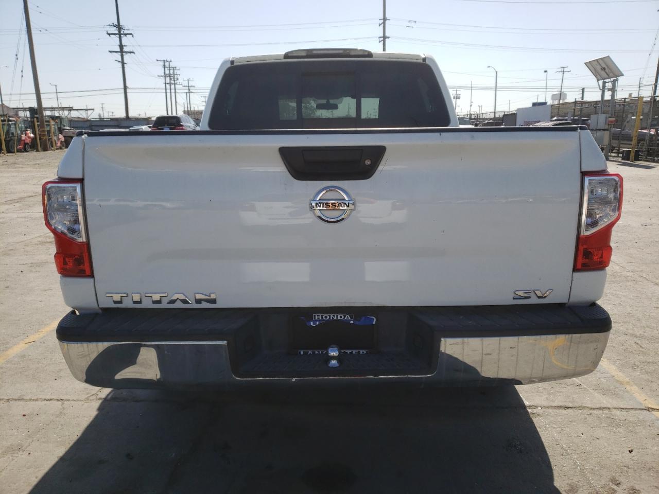 1N6AA1EK4HN512552 2017 Nissan Titan S