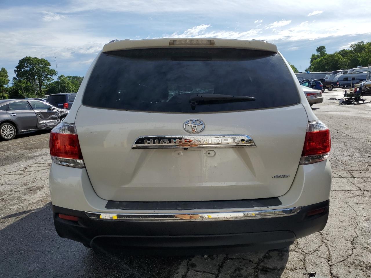 5TDBK3EH1CS100659 2012 Toyota Highlander Base