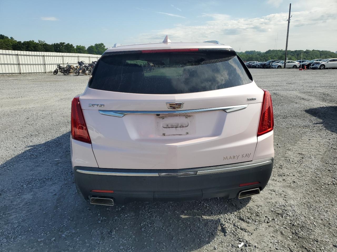 1GYKNBRS4HZ160216 2017 Cadillac Xt5 Luxury