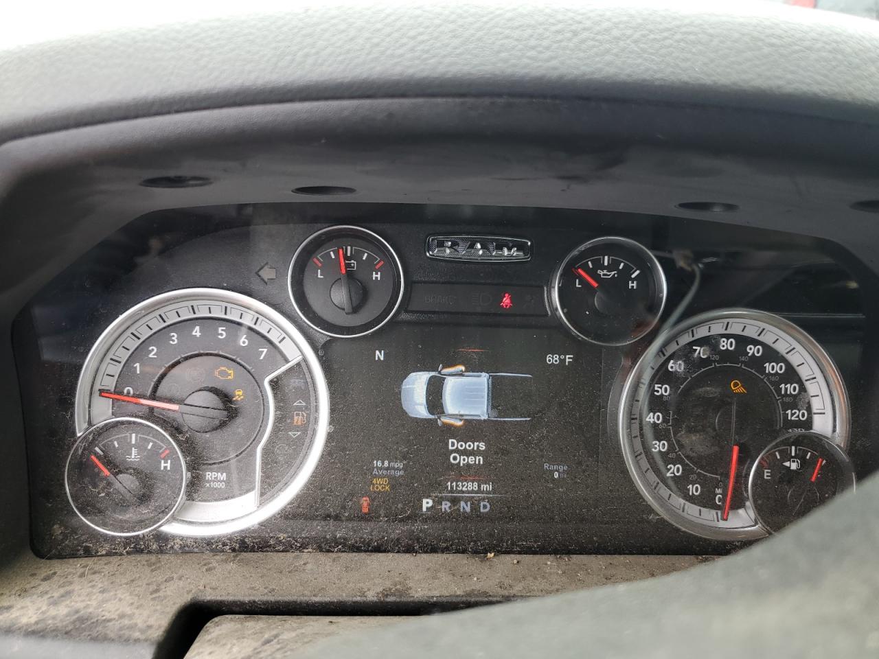 1C6RR7LT4JS338865 2018 Ram 1500 Slt