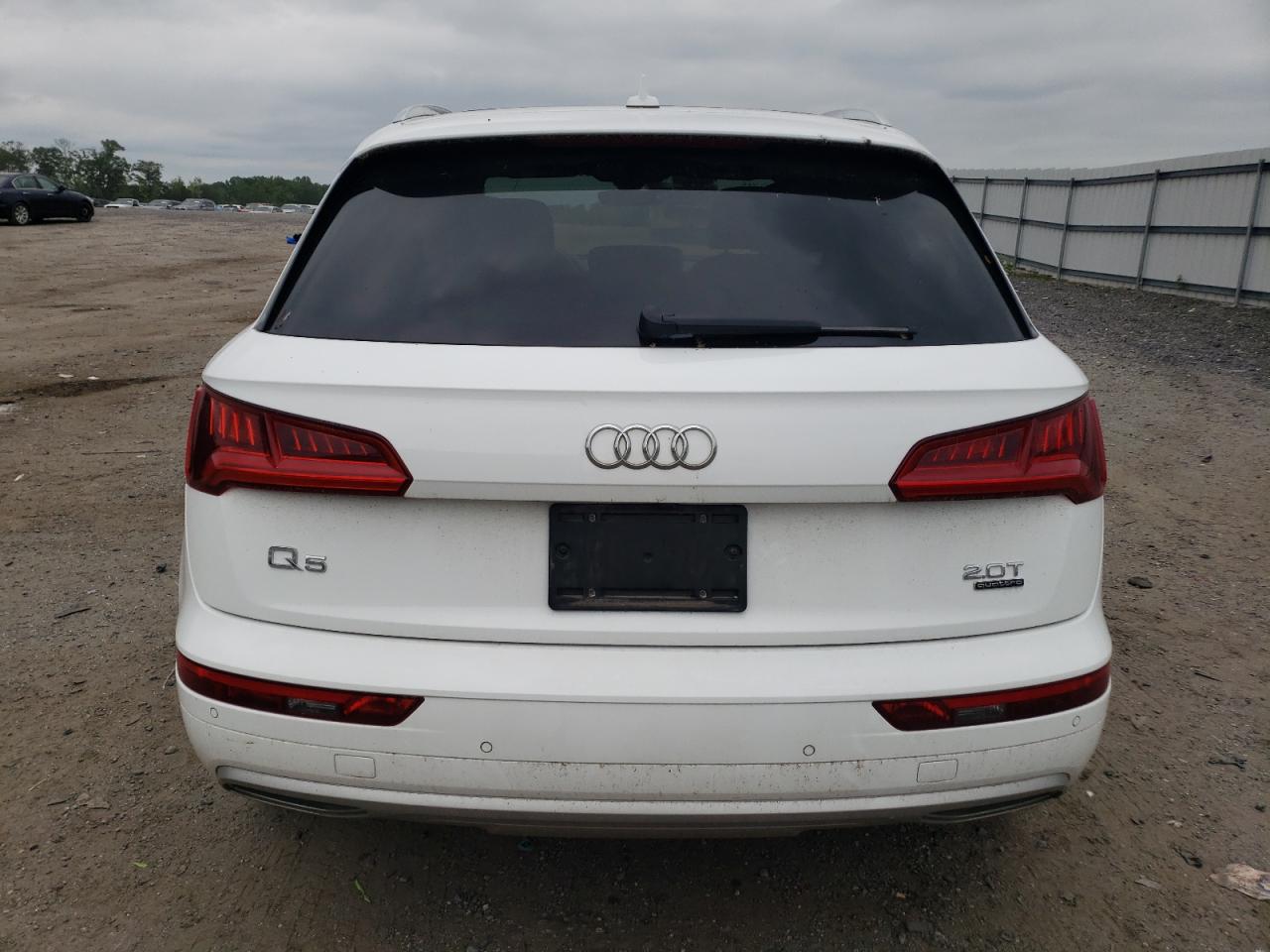 WA1BNAFY2J2109203 2018 Audi Q5 Premium Plus