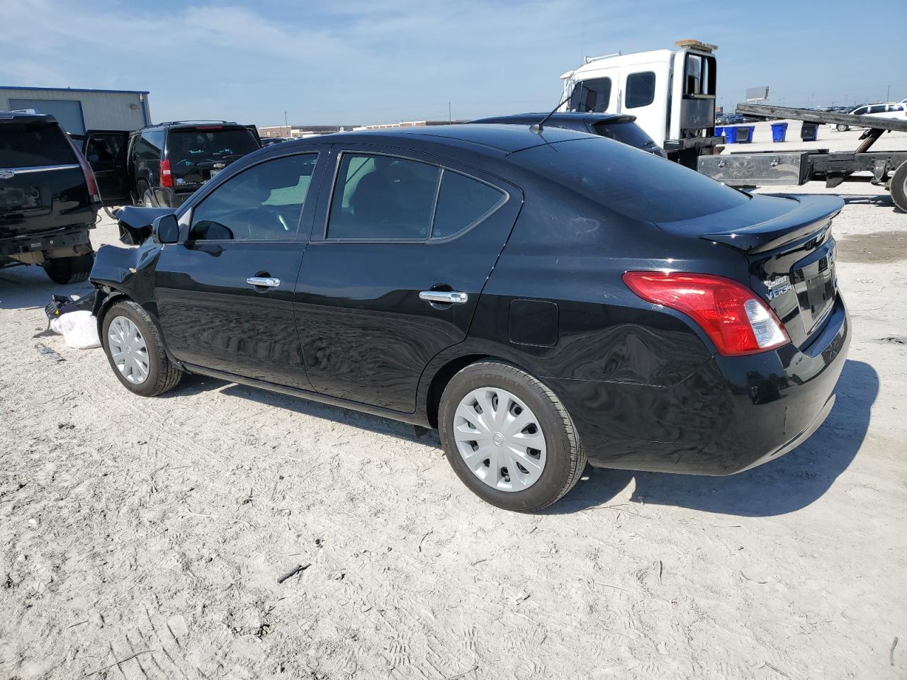 3N1CN7AP9EK464877 2014 Nissan Versa S