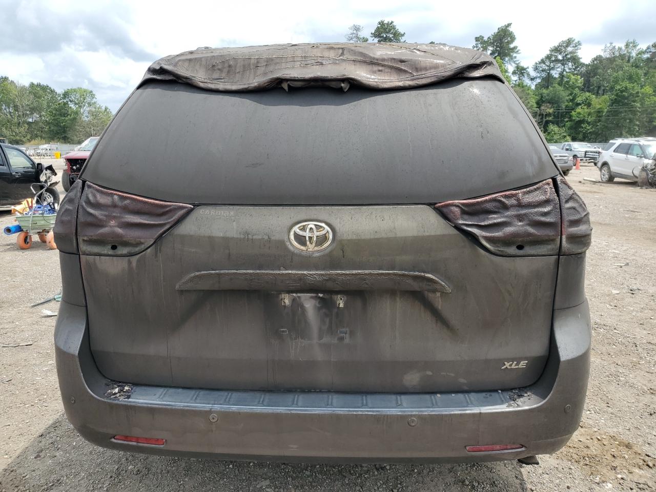 5TDYK3DC2ES515931 2014 Toyota Sienna Xle