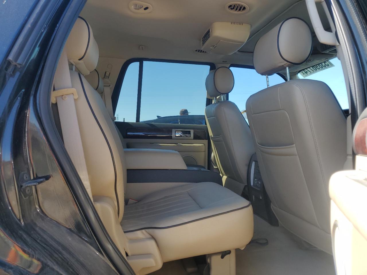 5LMFU28595LJ14152 2005 Lincoln Navigator