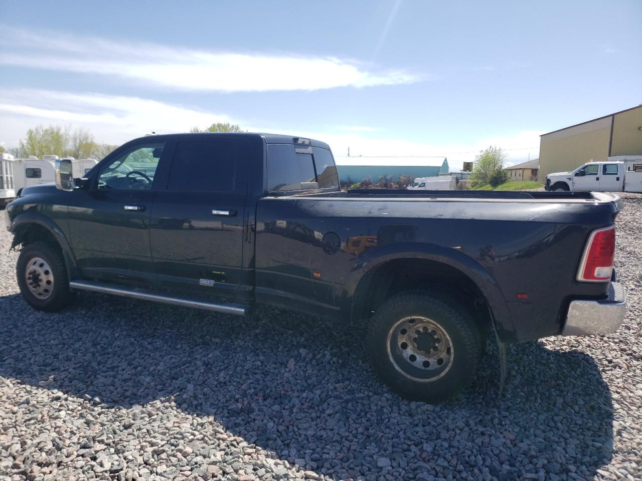 3C63RRJL8HG712805 2017 Ram 3500 Laramie