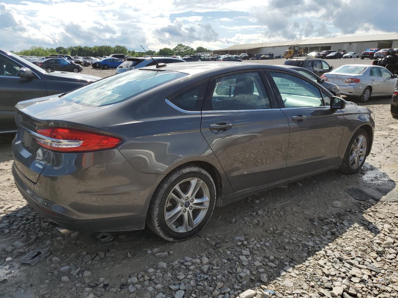 3FA6P0HD5JR222957 2018 Ford Fusion Se