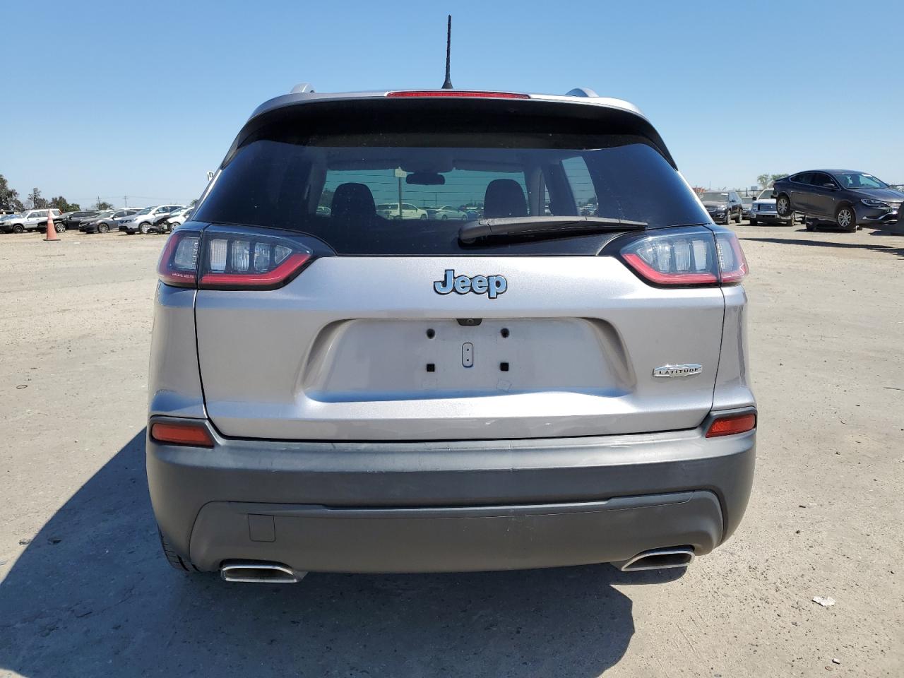 2019 Jeep Cherokee Latitude vin: 1C4PJLCX3KD187140